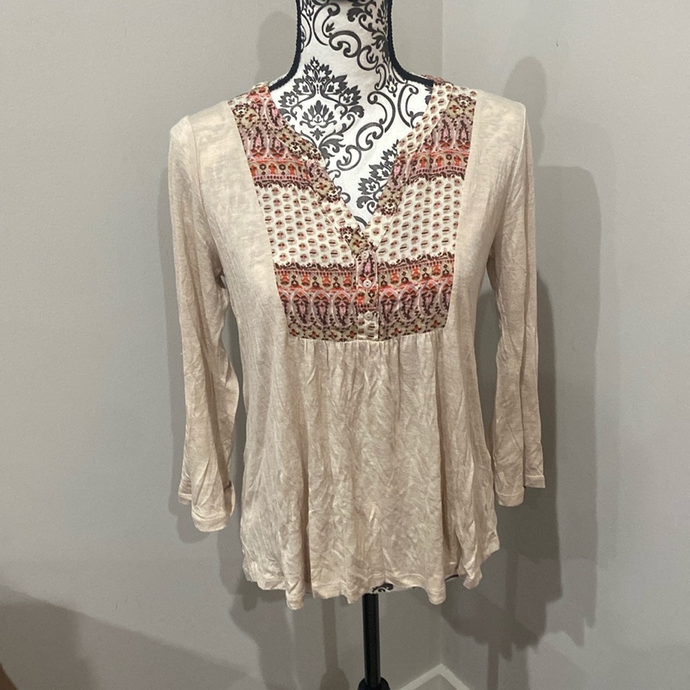 Hem & Thread Top - Picture 1 of 2